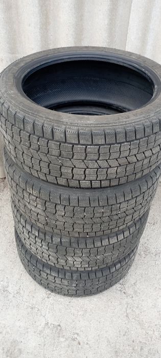 Зимние шины 225/45 R17