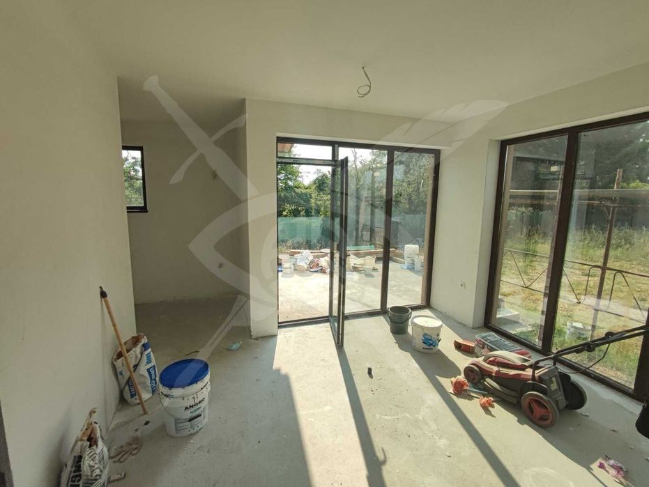 Продава се Къща в с. Скутаре, Област Пловдив - 118 кв.м за 1823 €/кв.м - Снимка #1