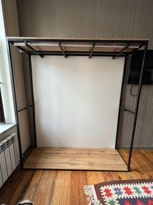 Торговое оборудование  мебель стеллажи