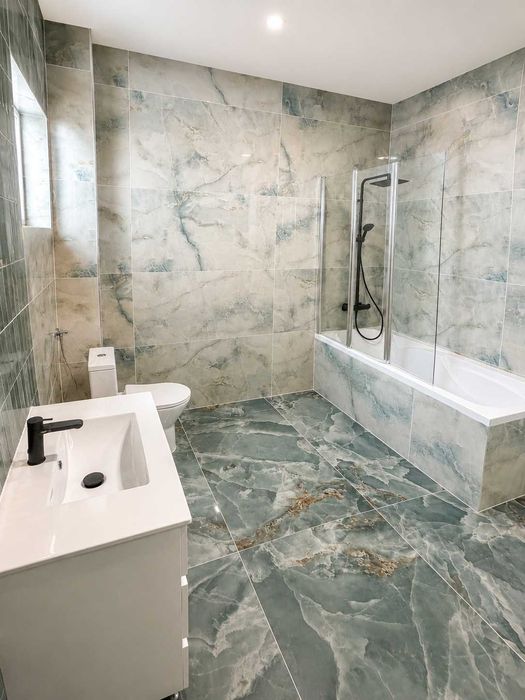 Casă individuală 3 camere, garaj, 710mp teren