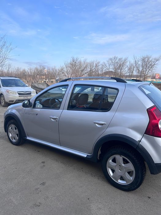Renault Sandero 2013