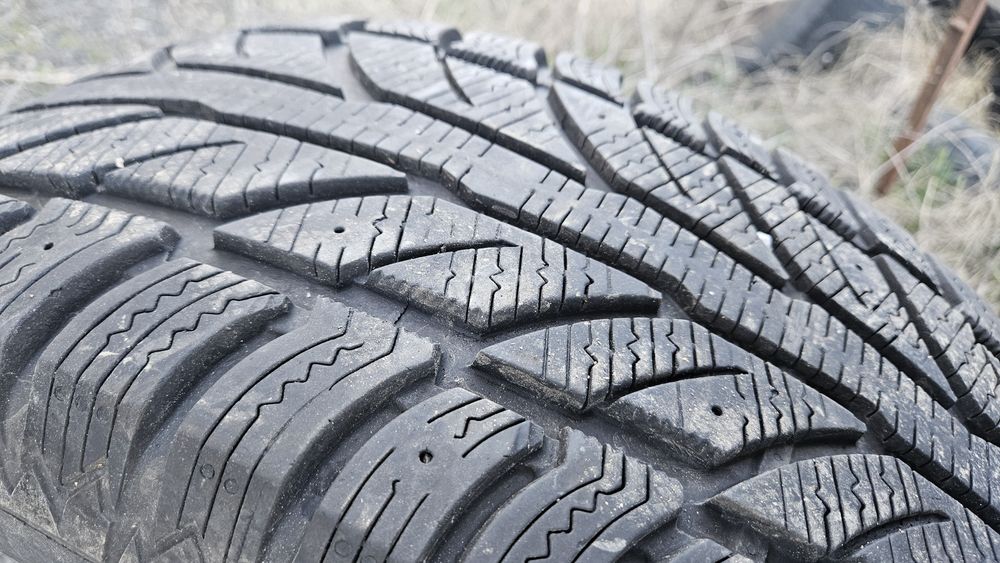 2бр гуми 245 70 16 дот 23 купър cooper