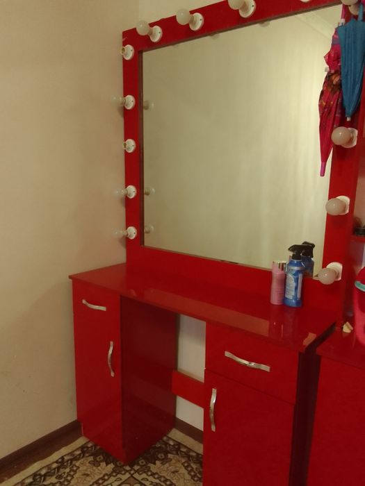 Mebill jixozlar sotiladi