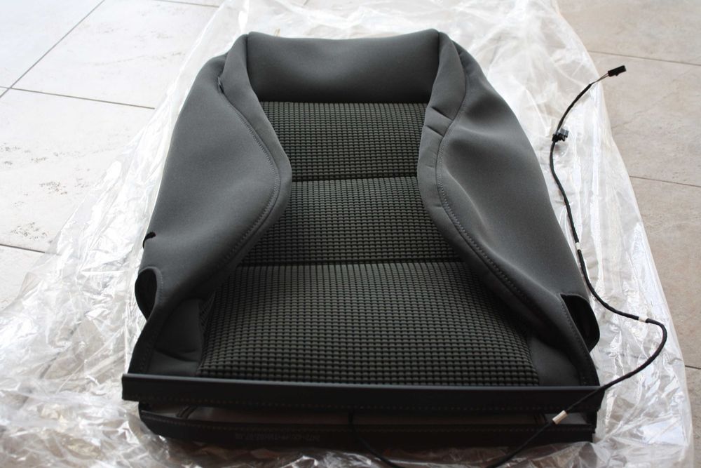 Husă scaun Volkswagen Touran cu încălzire 1T0 881 806 MF UEU