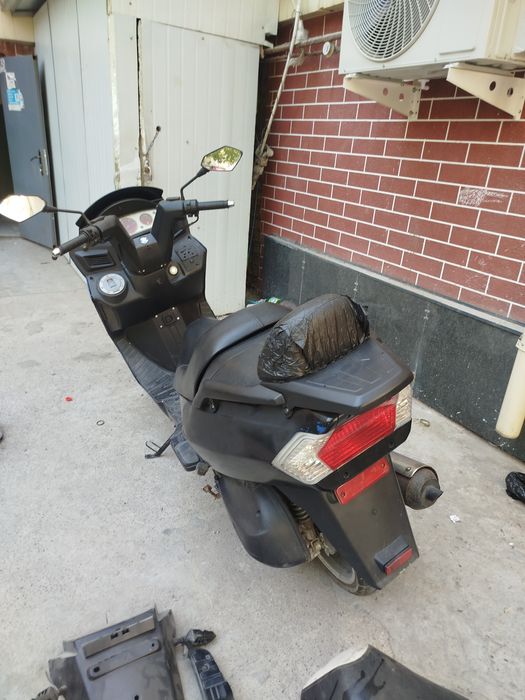 Продам скутер дейлим макси