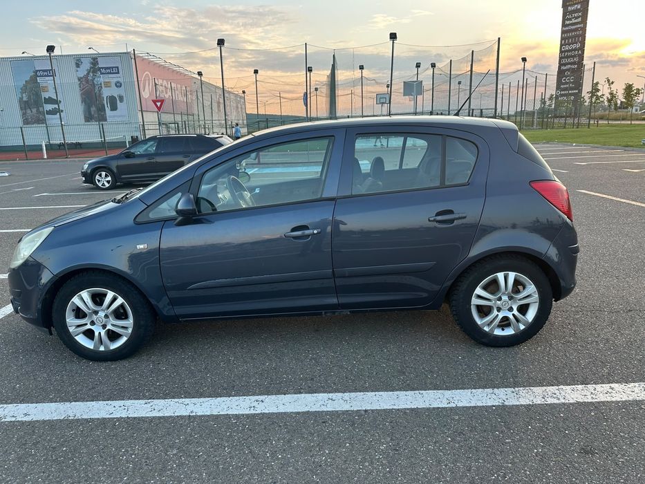 Opel Corsa D - 1.2 benzina - Cutie automata -- Euro 4
