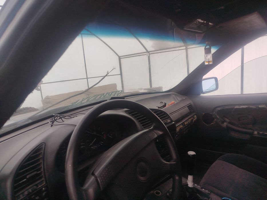 Продам БМВ е36..