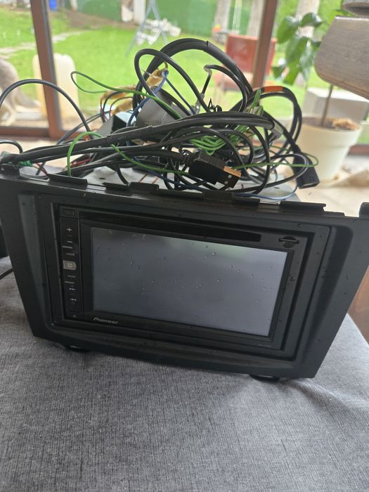 мултимедийна навигационна система Pioneer AVIC-F850BT