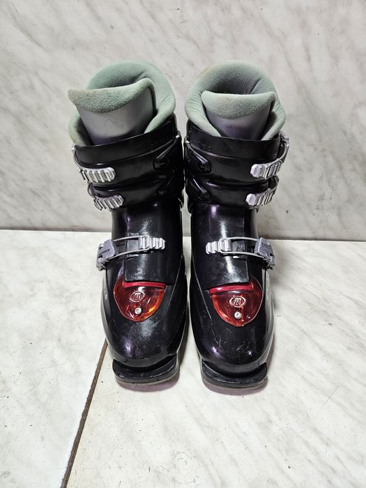 Clapari ski schi  Tecnica  mondo 24   corespunde mărimii 37