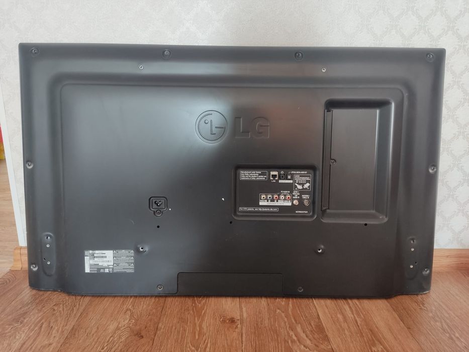 Продам LG телевизор