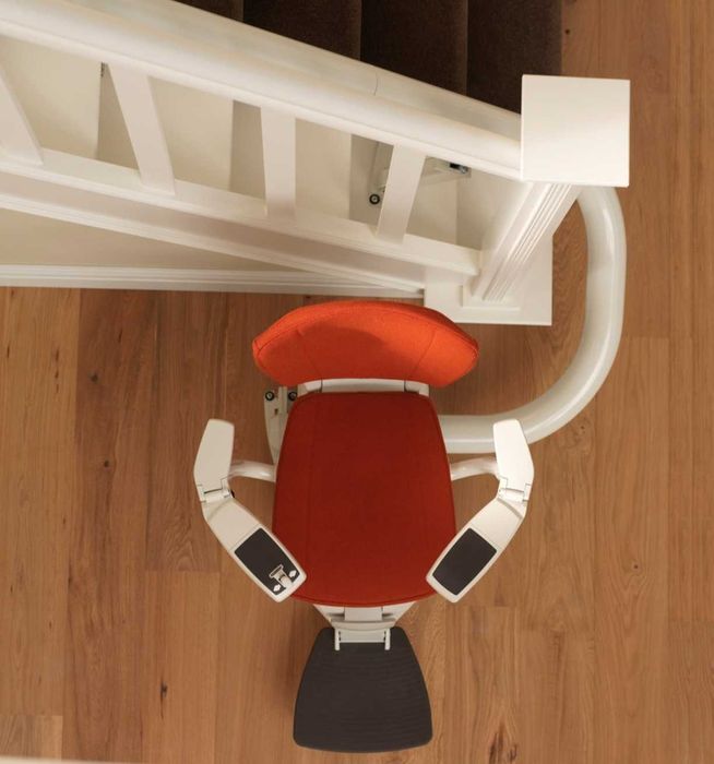 ASCENSORU INTERIOR pentru persoane cu dezabiltati