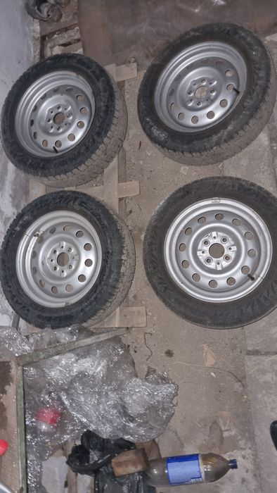 Диски с зимней резиной