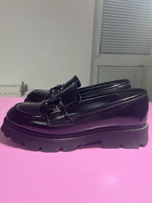 Черни официални обувки от естествена кожа