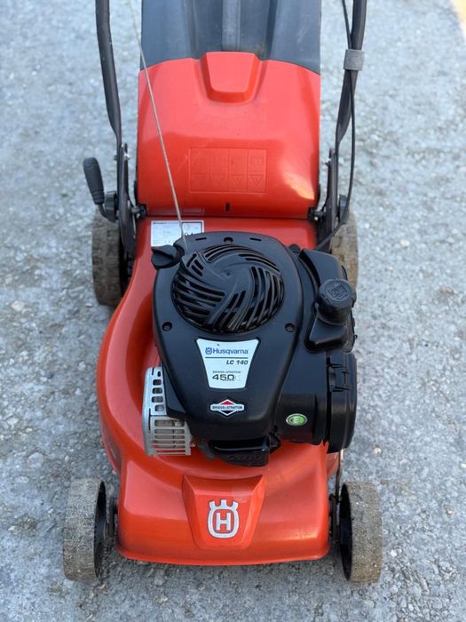 Vand masina de tuns Husqvarna