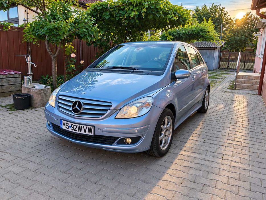 ând Mercedes-Benz Clasa B (W245) - 2.0 Diesel, Automată, An 2008, Ținută în garaj