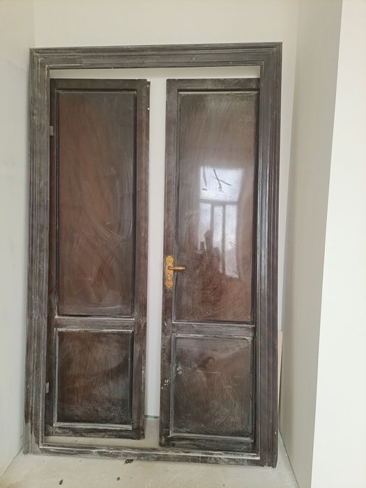 Temir eshik sotiladi