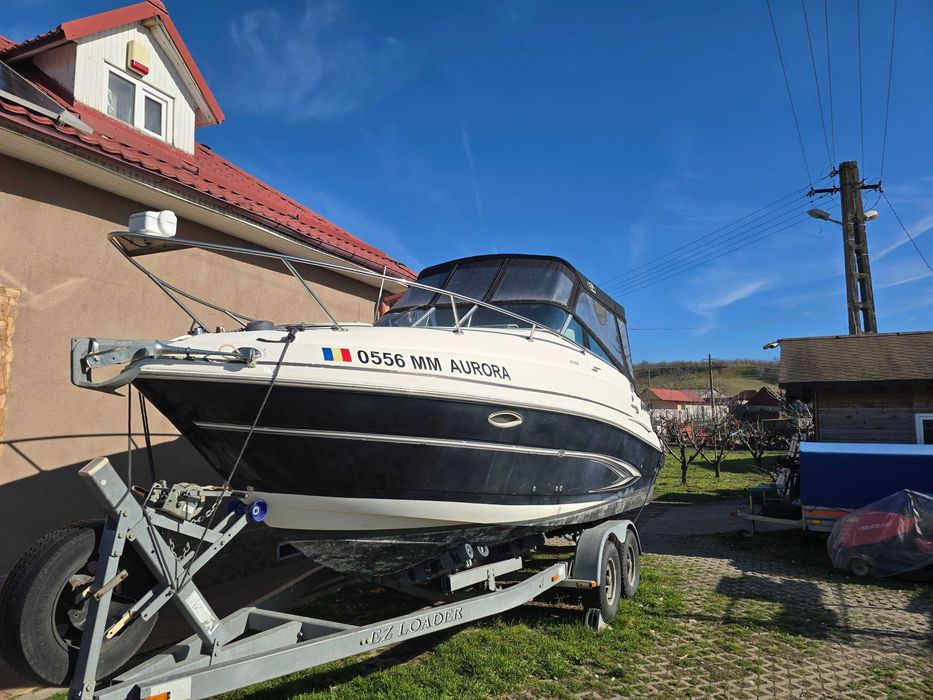 Salupa Glastron GS259