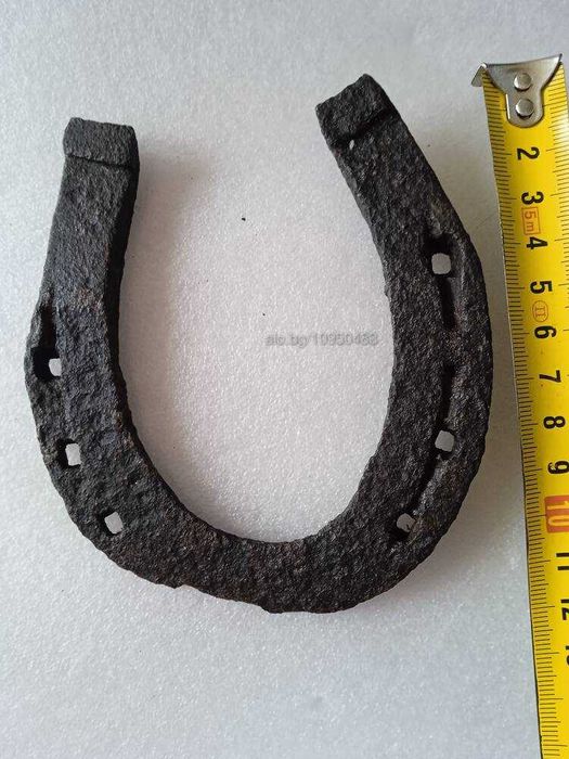 Подкова стара различни три броя