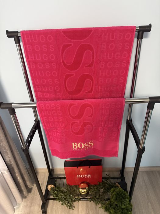 Луксозен комплект хавлии HUGO BOSS + Подаръчна  кутия