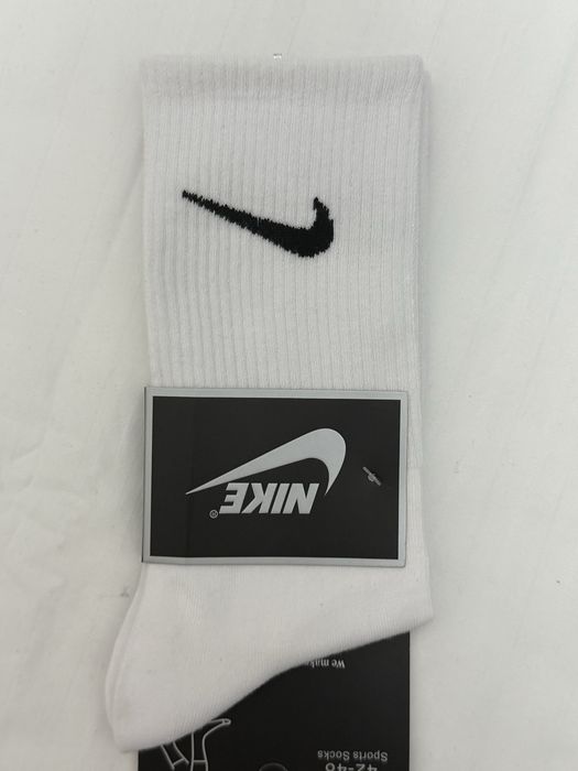 Продаю носки Nike белые