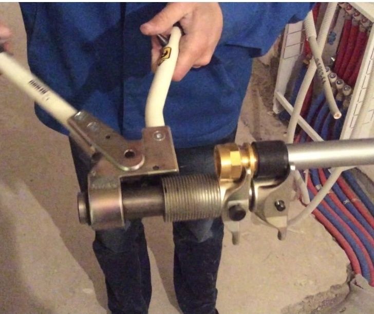 Услуги сантехника