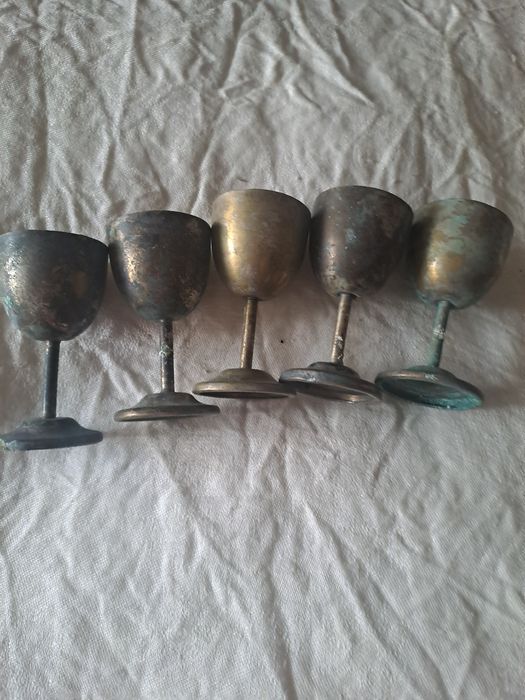 Рюмки мельхиор 5 штук