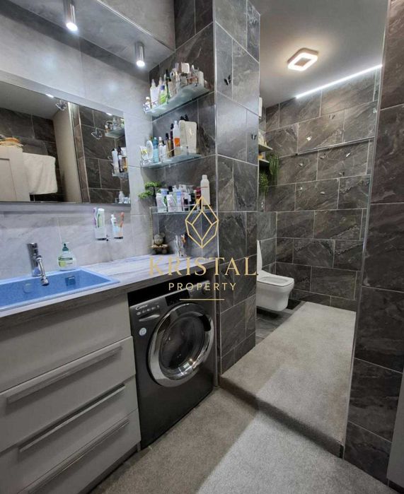 Продава се Двустаен апартамент в к.к. Слънчев бряг - 67 кв.м за 1777 €/кв.м - Снимка #11