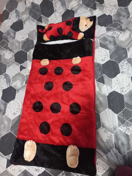 Детски спален чувал с възглавница