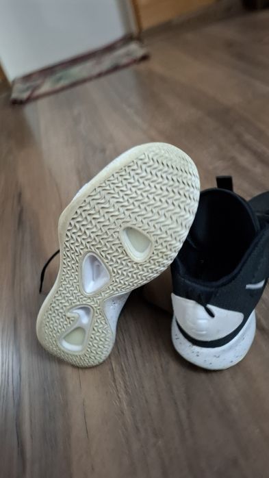 Nike  маратонки.