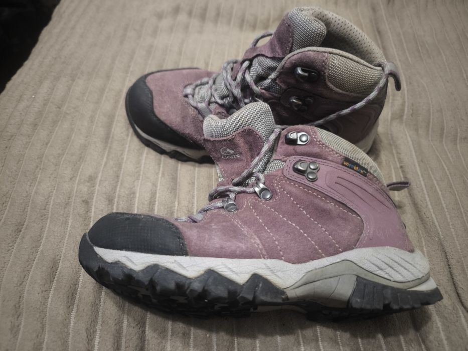 Ботинки трекинговые женские