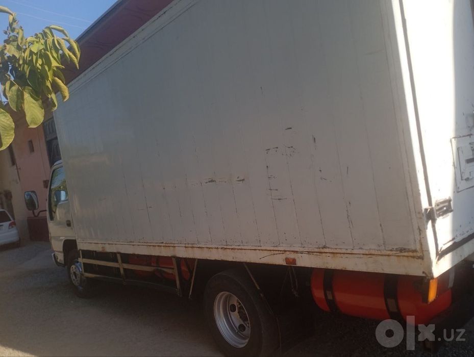 Isuzu 2012 sotiladi