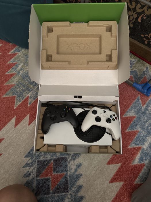Продам Xbox series S