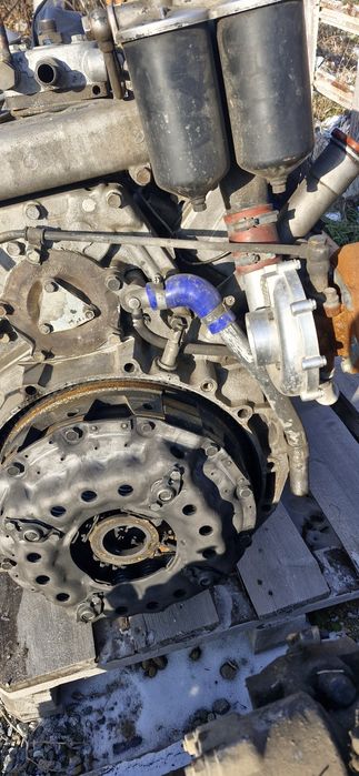 Продам двигатель камаз евро 2 с коробкой