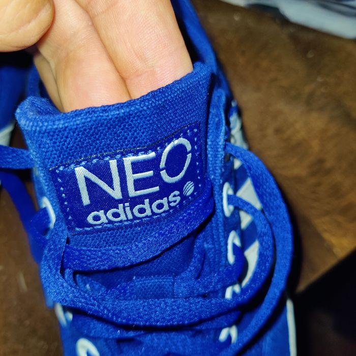 Volkswagen столче за кола,Adidas платненки