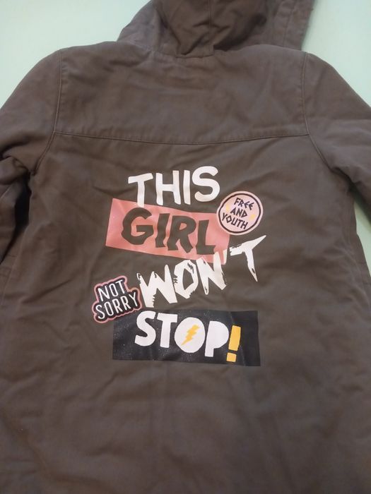 Geacă groasă cu glugă