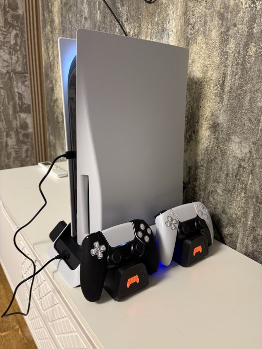 Продам Playstation 5