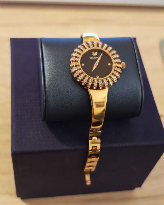 Дамски часовник Swarovski Crystal Rose 5 АТМ - произведен в Швейцария