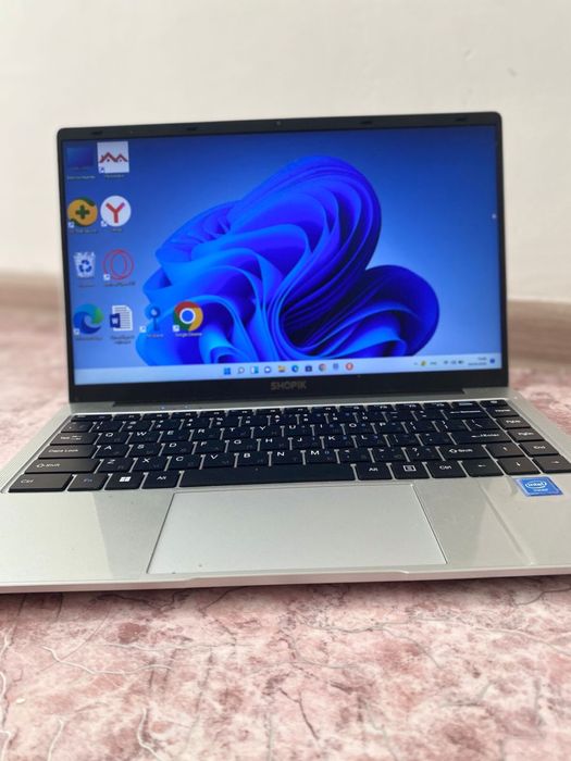 Ноутбук срочна сатылады