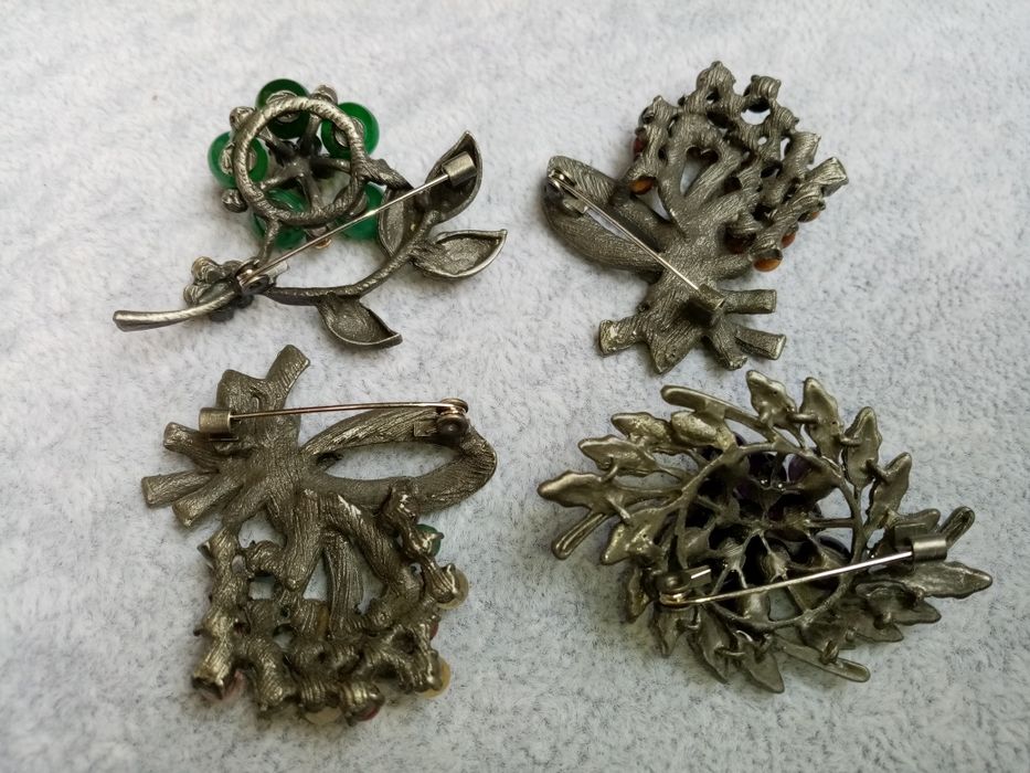 Броши с натуральными камнями!