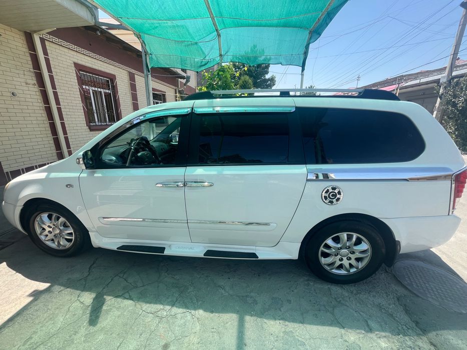 Kia Carnival 2.9 Automat 2008