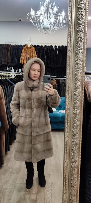 Продам норковую шубу