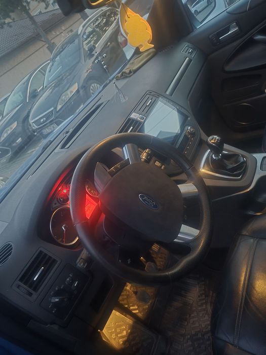 Vând Ford kuga titanium