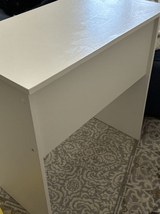 Продам туалетный столик