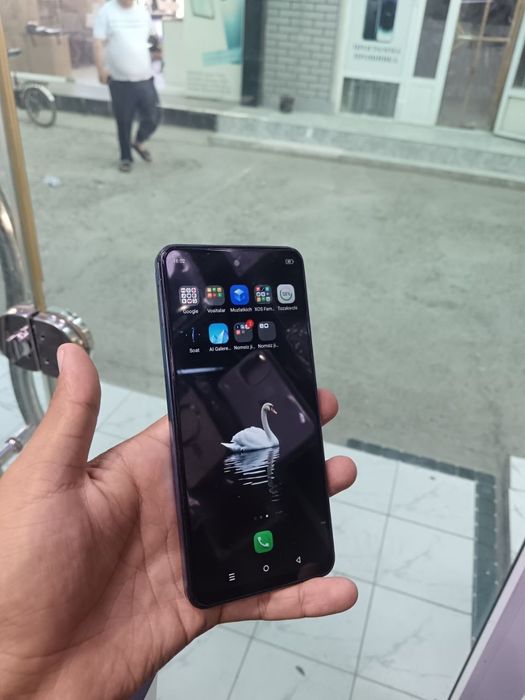 Infinix hot 40i aybi yoq 6/128