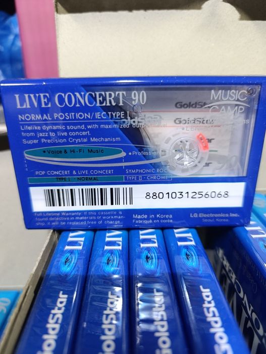 Продам  Кассеты новые