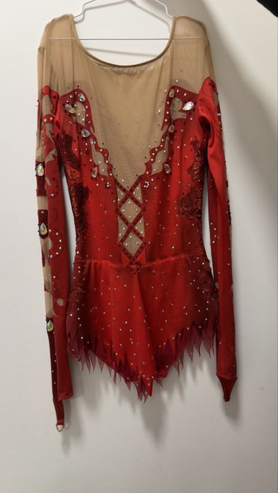 Трика по художествена гимнастика