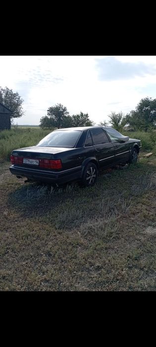 Ауди 100 на разбор