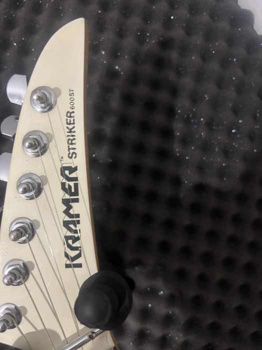 Chitara electrica Kramer Striker 600ST (1986)