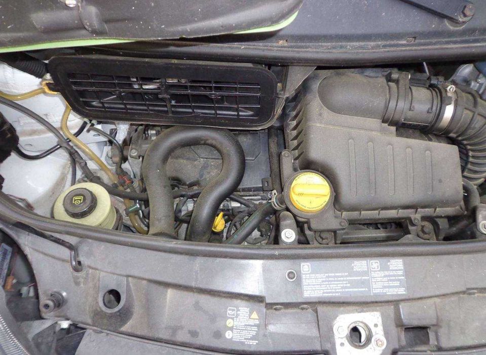 Opel Vivaro НА ЧАСТИ