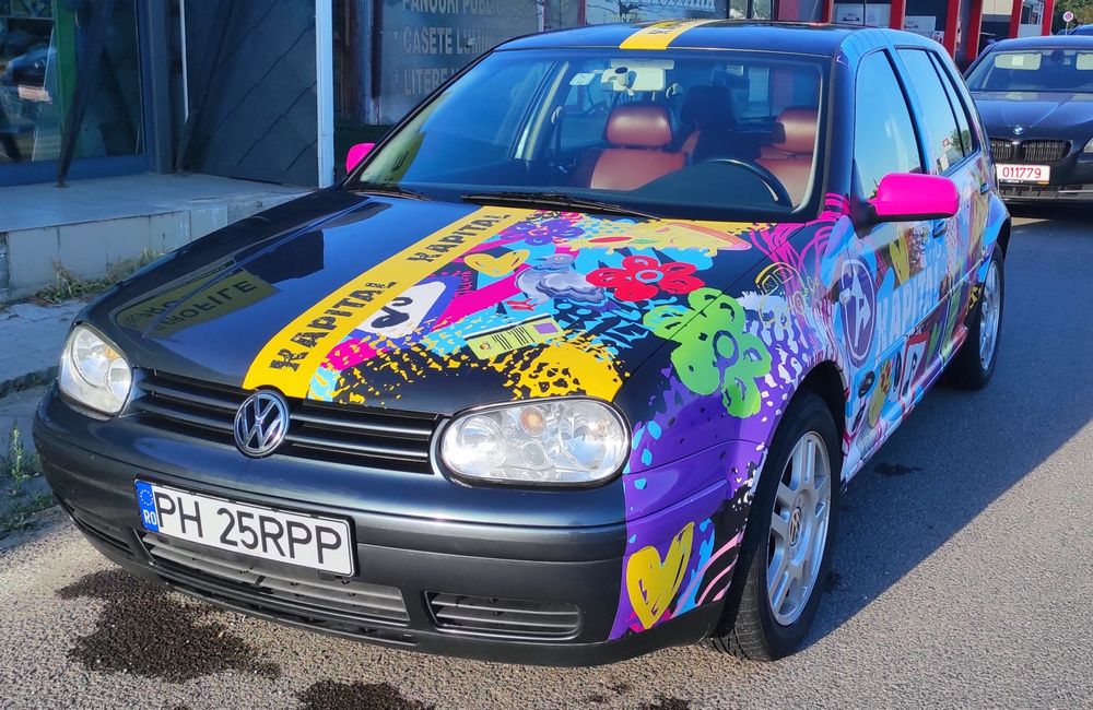 VOLKSWAGEN Golf 2003